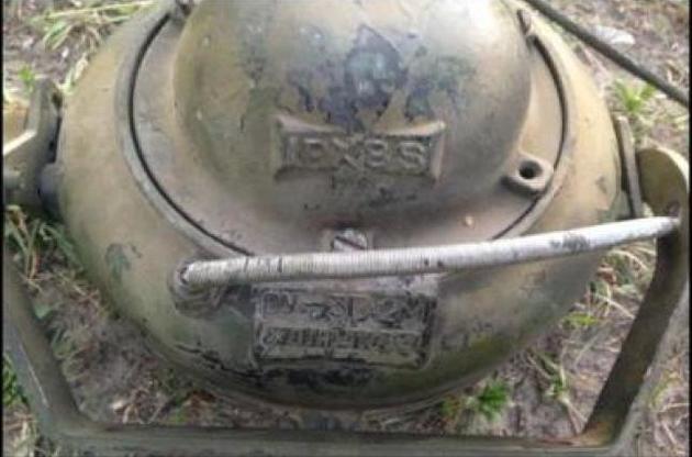 Українські прикордонники знайшли в російському автобусі запчастини для танку