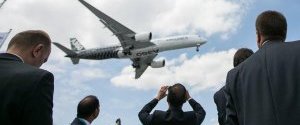 Во Франции стартует крупнейший авиасалон мира