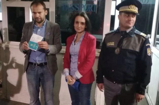 Перші українці в'їхали в ЄС без віз