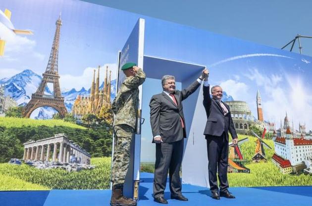 Петро Порошенко "відкрив двері" у Європу