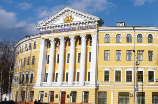 Любитель "Одноклассников" з Могилянки програв у суді Порошенку