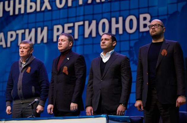 Порошенко подписал закон о штрафах за колорадскую ленту