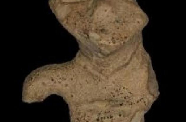 Археологи обнаружили в Польше фигурку человека возрастом семь тысяч лет