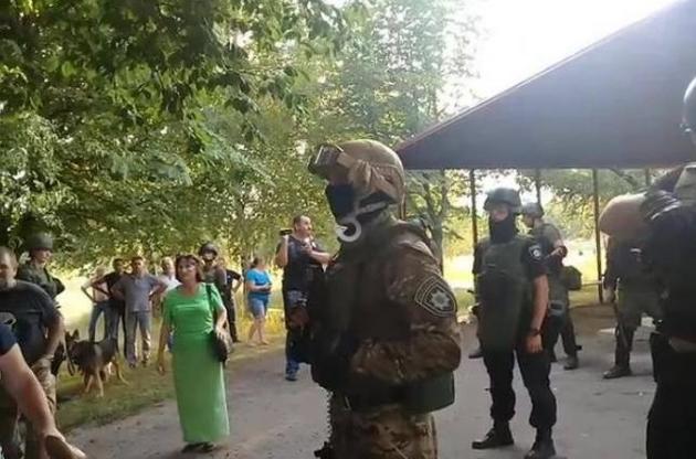 Попытка рейдерского захвата на Кировоградчине переросла в силовое противостояние ветеранов АТО и фермеров с полицией