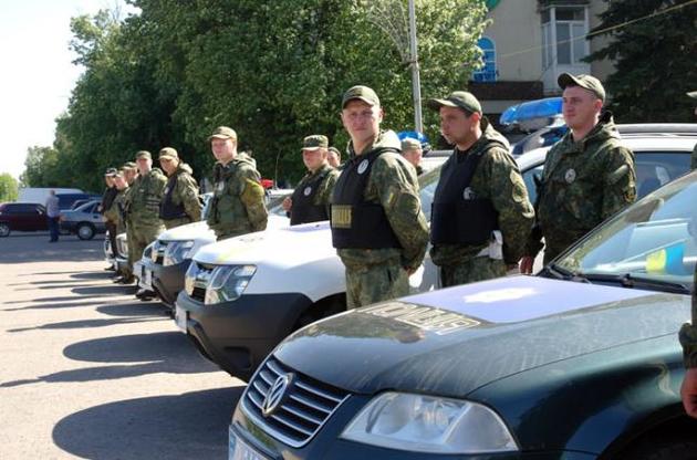 Поліція Донеччини в День Конституції посилила охорону порядку