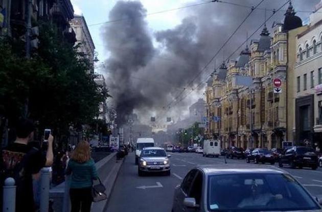 Увечері 20 червня в Києві загорілася будівля на Хрещатику