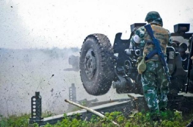 Боевики обстреляли украинские позиции 18 раз за сутки в зоне АТО
