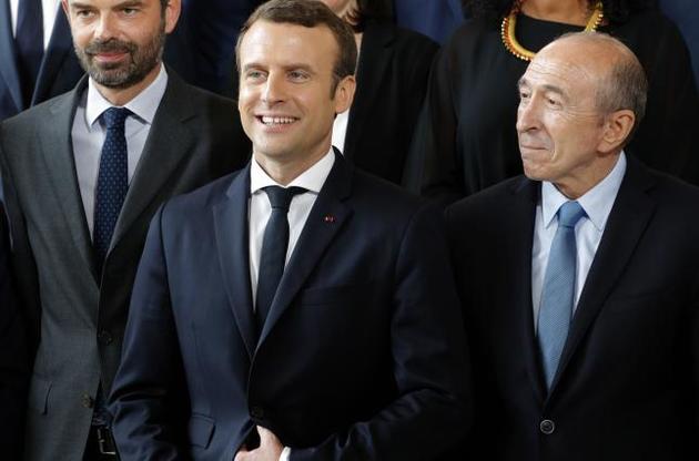 Парламент Франции высказал вотум доверия правительству Макрона