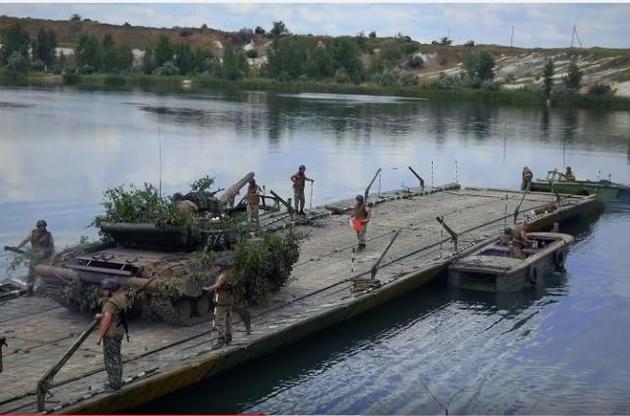 Минобороны показало видео учений ВСУ по форсированию водных препятствий