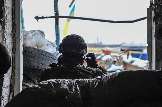 В зоне АТО за сутки боевики 22 раза обстреляли позиции ВСУ