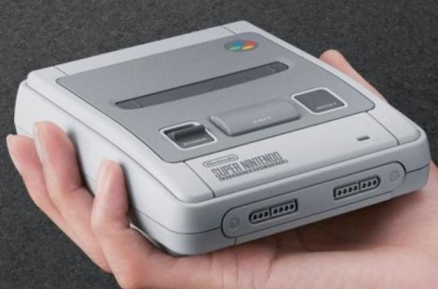 Nintendo анонсировала уменьшенную версию приставки SNES