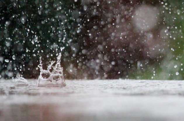 Вчені назвали причину екстремальних злив по всій планеті