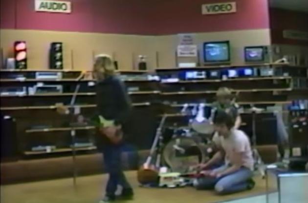 В сети появилось редкое видео группы Nirvana