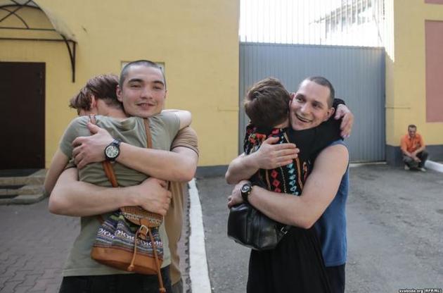 Фигуранты дела "Белого легиона" вышли на свободу