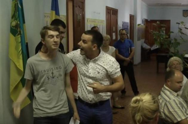 Депутата, який напав на школяра-активіста, виключили з БПП