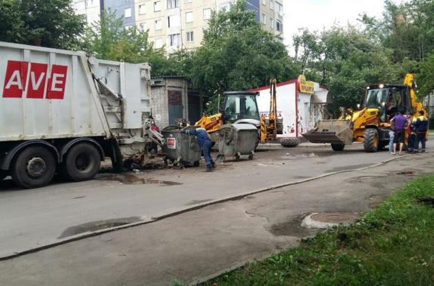 Во Львовской ОГА отчитались о завершении вывоза мусора из облцентра