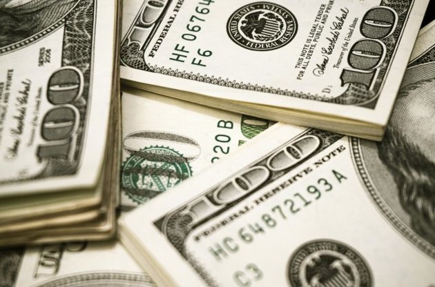 НБУ підвищив офіційний курс гривні до 25,82 грн/долар