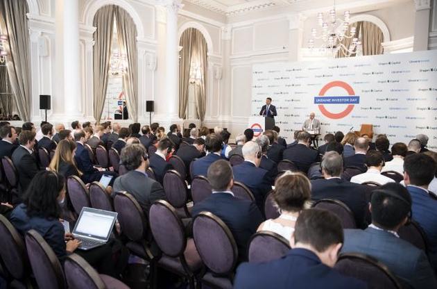 Мляві реформи в Україні йдуть в основному завдяки вимогам МВФ. Скоро може не бути і цих