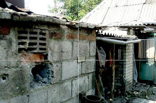 От обстрелов террористов в Донбассе вновь страдают мирные жители