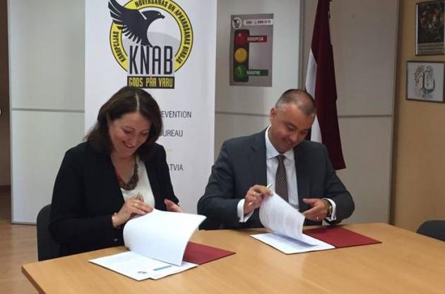 Антикорупційні відомства України і Латвії підписали меморандум про співпрацю