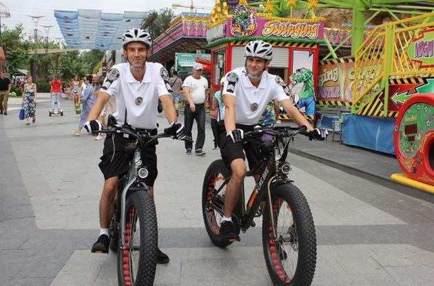 Одессу патрулируют на электробайках