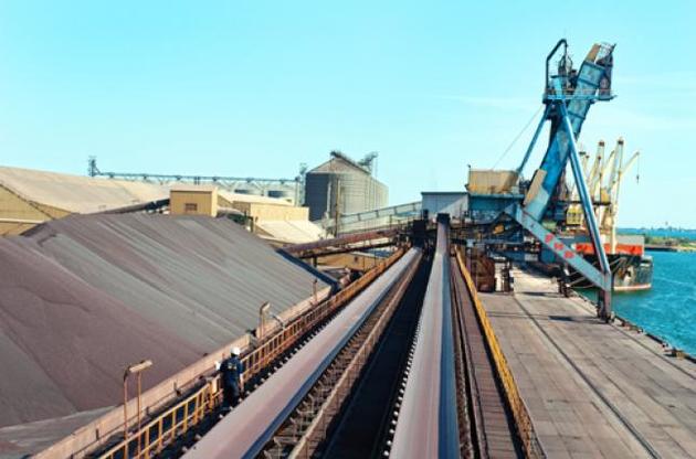 Долю в уставном капитале ТИС арестовали за кражу зерна