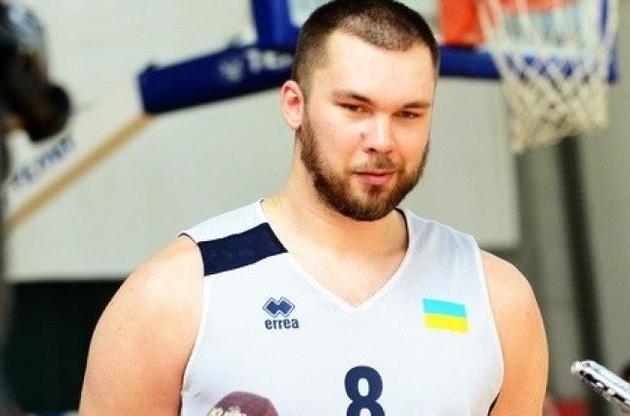 Фесенко пошкодив ліве коліно