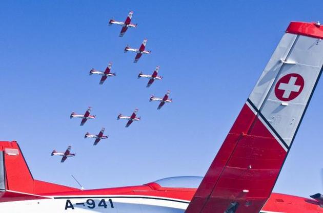 Легкомоторний літак розбився в Швейцарії, є загиблі.