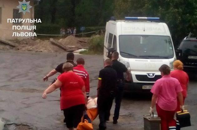 Пацієнт психлікарні поранив п'ятьох поліцейських десятьох інших хворих