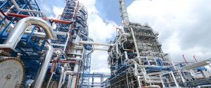 В Нидерландах из-за пожара остановили крупнейший НПЗ Европы