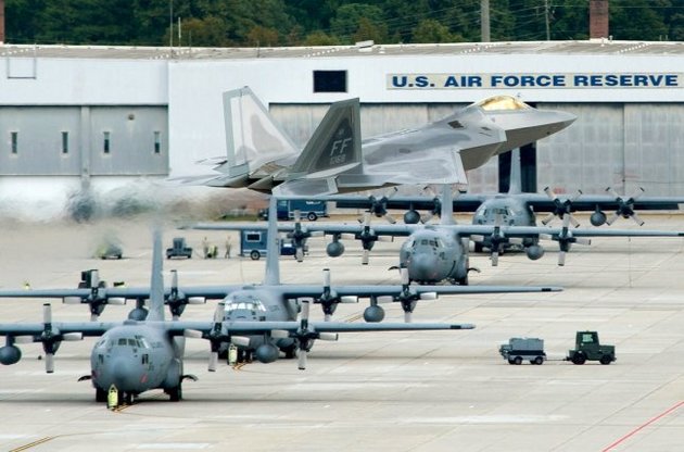 Лавров називає присутність в Сирії військових баз нелегітимними.