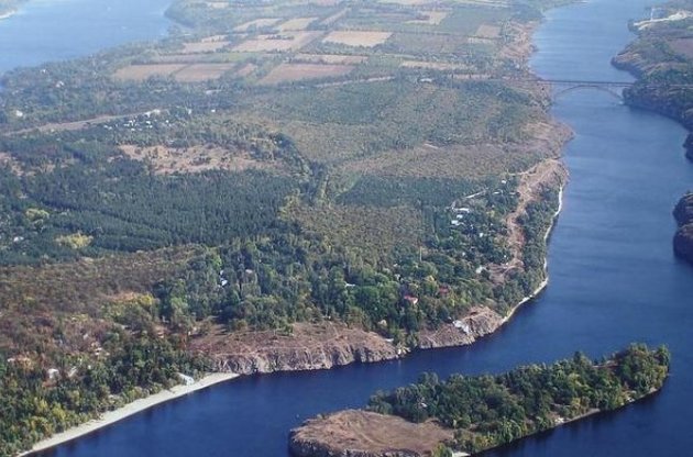 На острові Хортиця загасили пожежу