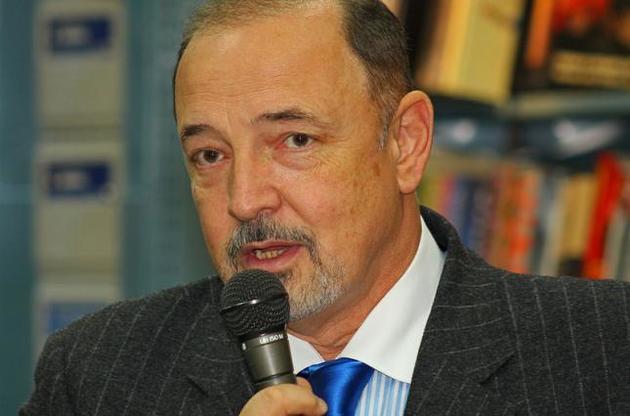 аТрасов был миллионером и членом КПСС одновременно