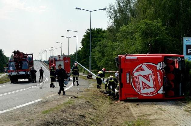 В Польше перевернулся пассажирский автобус, 28 человек пострадали