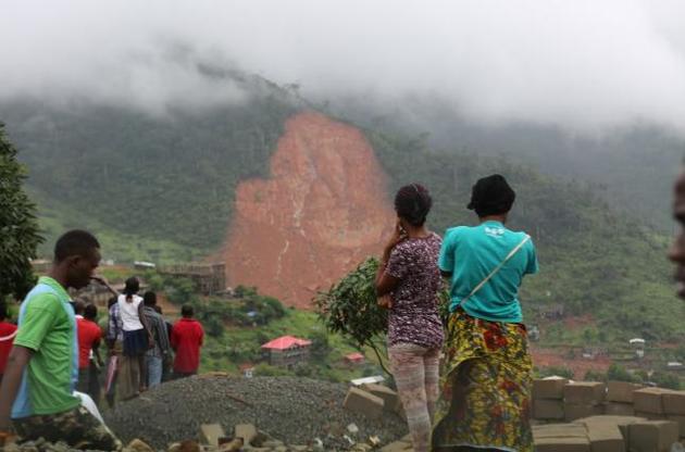 Из-за масштабного оползня в Сьерра-Леоне более 600 человек пропали без вести