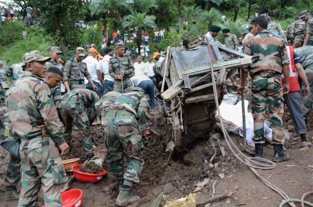 В Індії через зсув ґрунту загинули 45 людей.