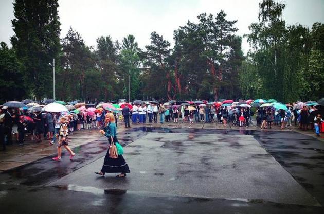 Жителів західних областей України попередили про сильні дощі з градом