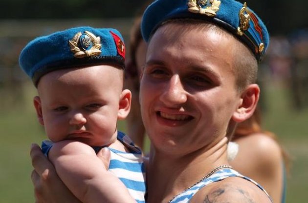 Українські десантники святкують День ВДВ