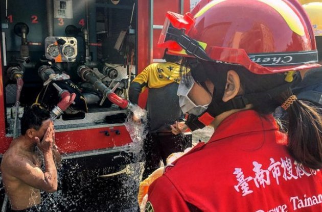 В Китае произошло мощное землетрясение, погибли 5 туристов