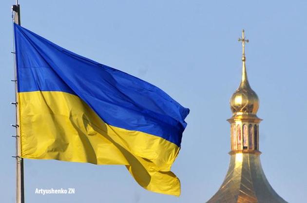 Российских оккупантов корчит от украинского флага, как чертей от ладана - Порошенко
