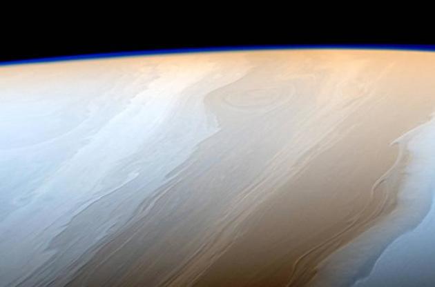 Знімок був зроблений на відстані 1,2 мільйона кілометрів від поверхні Сатурна