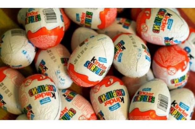 Вспомнили детство:в Германии угнали грузовик с "Киндерами".