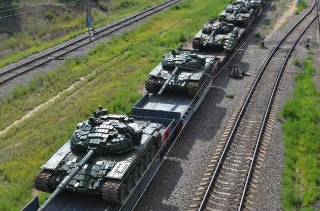 РФ під виглядом навчань перекидає танки і бронетехніку до західних кордонів - InformNapalm