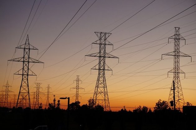 В "Херсоноблнерго" отрицают поставки электричества на крымский завод Фирташа
