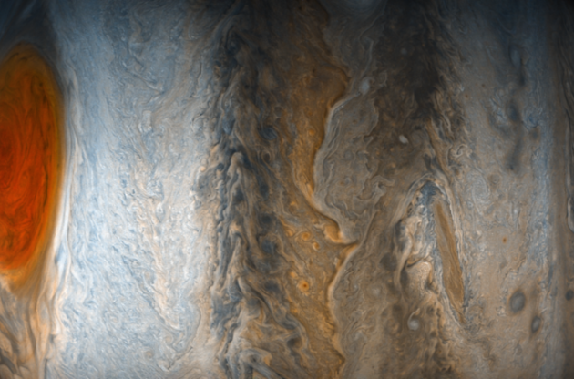 NASA опубликовало впечатляющий снимок Большого красного пятна на Юпитере