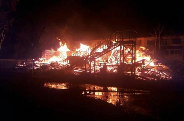В прокуратуре назвали служебную халатность причиной пожара в одесском детском лагере