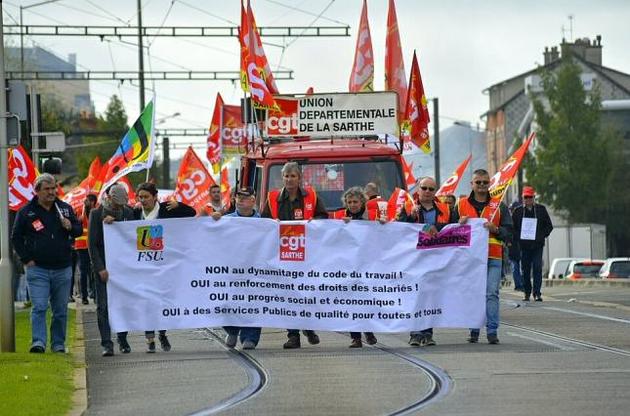 Митингующие надеются повлиять на мнение парламента