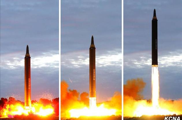 КНДР транспортирует баллистическую ракету к западному побережью - СМИ.