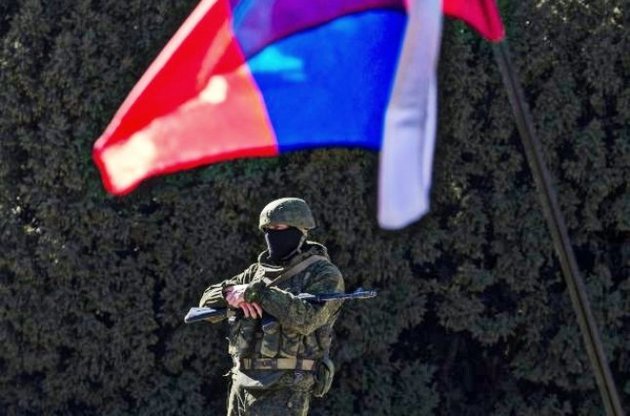 Росія проводить військові навчання в анексованому Криму