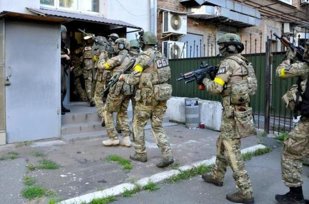 СБУ проводит обыски в доме главы киевской ячейки "Батькивщины"